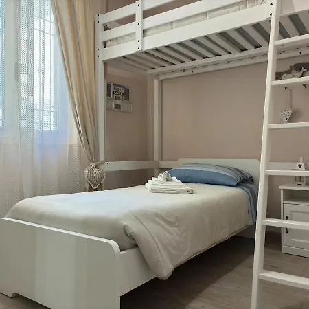 Casa Con Giardino E Biciclette Vicino Pineta