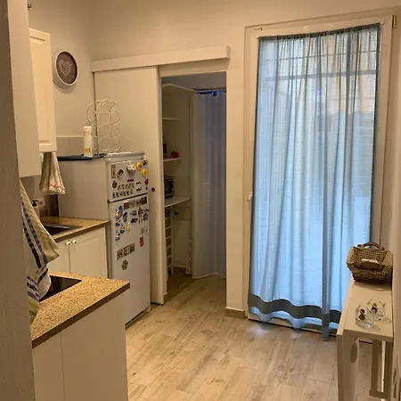 Holiday home Piano Terra Con Giardino, Vicino Al Mare