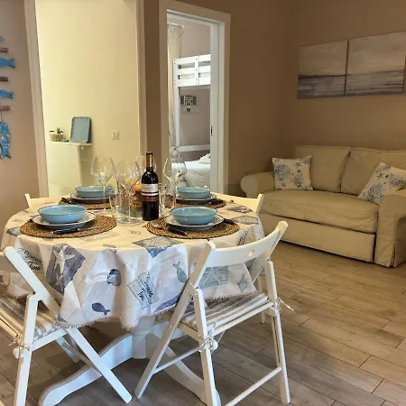 Casa Con Giardino E Biciclette Vicino Pineta