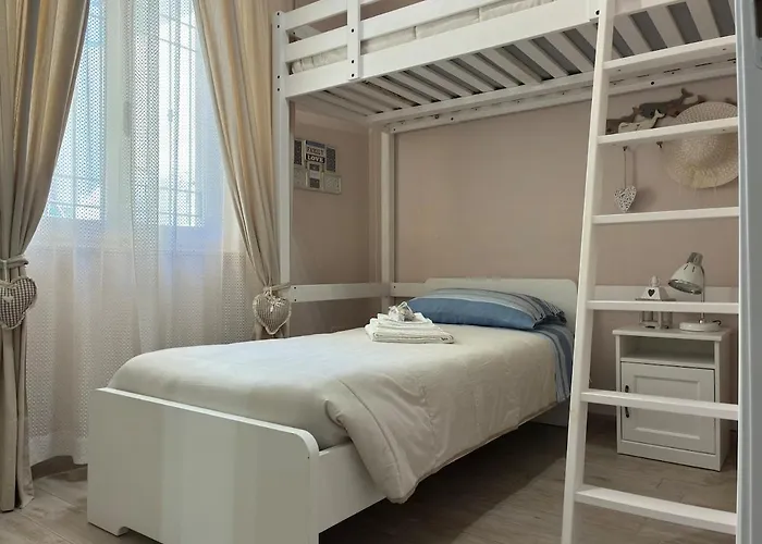 Casa Con Giardino E Biciclette Vicino Pineta